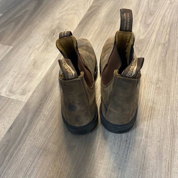 Unisex Blundstones - Picture 3 of 6